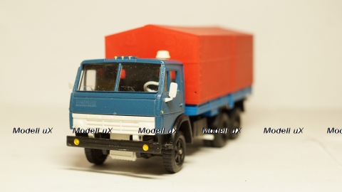 Камаз 5320 с тентом на резине синий/красный