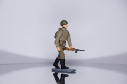 Фигурка Советский боец в фуфайке с ППШ, Артель "Universal" 1:43