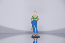 Фигурка Девушка с сумочкой, Артель "Universal" 1:43