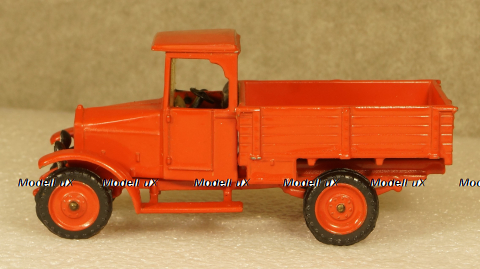 Амо-Ф-15 1927 красный, Рославль 1:43