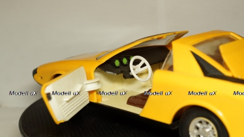 Alfa Romeo Alfetta Spider, 1:12