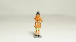 Фигурка Дама в пальто с собачкой в руках,Артель "Universal" 1:43 