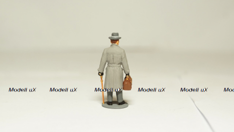 Фигурка Джентльмен с портфелем, Артель "Universal" 1:43 