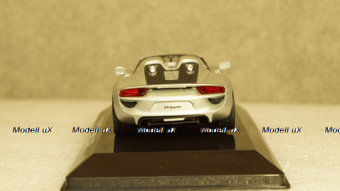 Porsche 918 Spyder 2013 liquid silver, Altaya 1:43