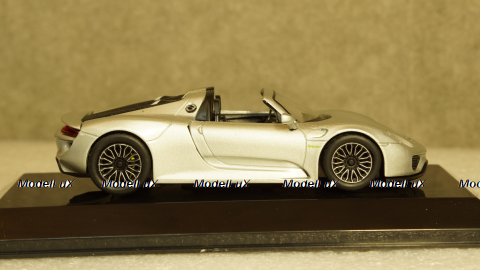 Porsche 918 Spyder 2013 liquid silver, Altaya 1:43