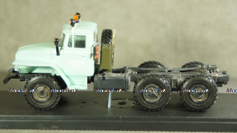 Урал 375д, тягач, OrisModel 1:43