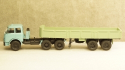 МАЗ 515 с полуприцепом МАЗ-5205 1965, H860, НАП 1:43