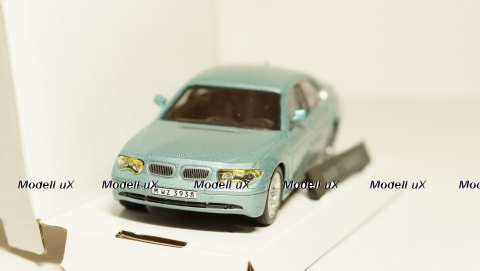 BMW 7 Series бирюзовая, Cararama 1:43