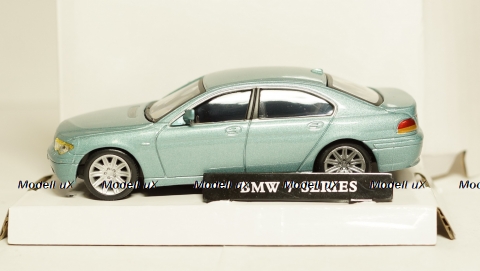 BMW 7 Series бирюзовая, Cararama 1:43