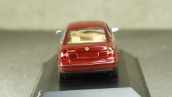 Volkswagen Passat B5 dark red, Schuco 1:43