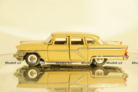 Газ 13 Чайка, бежевый