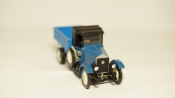 Амо Ф15, синий, 1:43