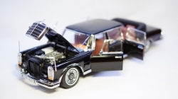 Mercedes-Benz 600 (W100) Landaulet 1966, SunStar 1:18