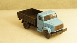 Зил 4331 бортовой синий/черный, з-д Вега 1:43