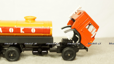 Камаз 53212 Молоко с прицепом, 1:43