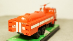 Камаз 53212 АП пожарный в боксе 03.1992, 1:43
