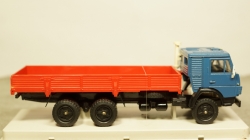 Камаз 53212 в боксе 08.1989, 1:43