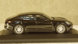 Porsche Panamera 4 (2. Generation) 2017 black, Herpa 1:43