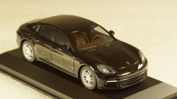 Porsche Panamera 4 (2. Generation) 2017 black, Herpa 1:43