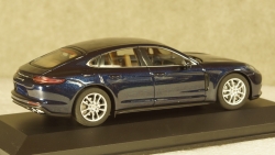 Porsche Panamera 4S diesel (2. Gen.) 2016 dark blue, Herpa 1:43
