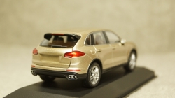 Porsche Cayenne Turbo (958) year 2014 gold, Minichamps 1:43