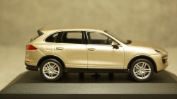 Porsche Cayenne Turbo (958) year 2014 gold, Minichamps 1:43