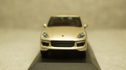 Porsche Cayenne Turbo (958) year 2014 gold, Minichamps 1:43