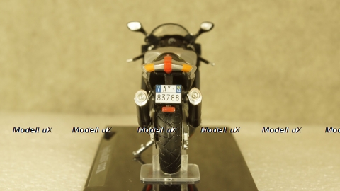 Aprilia RSV 1000R, Atlas 1:24