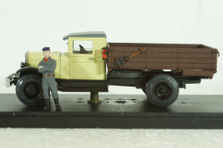 Зис-5 гражданский 1946, с фигуркой, Miniclassic 1:43