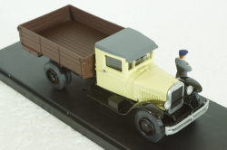 Зис-5 гражданский 1946, с фигуркой, Miniclassic 1:43