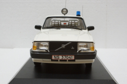 Volvo 240 GL, 1986, Politi Danmark, 155171495, Minichamps 1:18