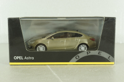 Opel Astra 2012 gold metallic, 07751000-10005, Minichamps 1:43  Уценка!