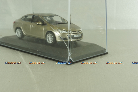 Opel Astra 2012 gold metallic, 07751000-10005, Minichamps 1:43  Уценка!