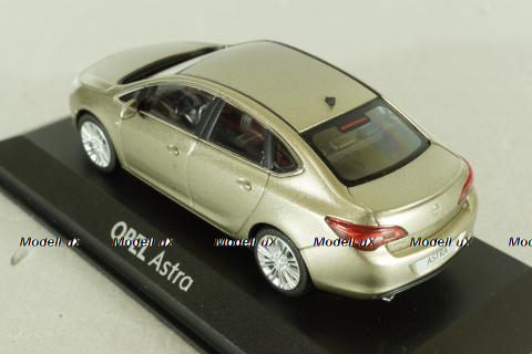 Opel Astra 2012 gold metallic, 07751000-10005, Minichamps 1:43  Уценка!