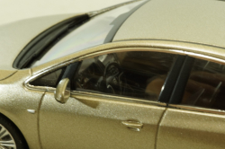 Opel Astra 2012 gold metallic, 07751000-10005, Minichamps 1:43  Уценка!