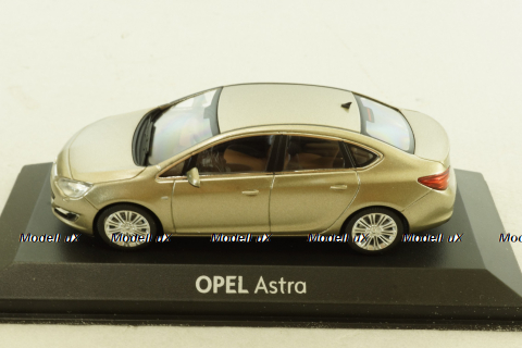 Opel Astra 2012 gold metallic, 07751000-10005, Minichamps 1:43  Уценка!