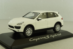 Porsche Cayenne S Hybrid (958) 2010, white, WAP0200040B, Minichamps 1:43 Уценка!