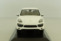 Porsche Cayenne S Hybrid (958) 2010, white, WAP0200040B, Minichamps 1:43 Уценка!