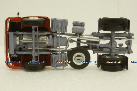 Skoda-110 тягач, красный, АвтоИстория 1:43