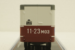 Уаз-451Д фургон "Химчистки", TruckTyr 1:43