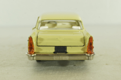 Газ-13 Чайка, бежевая,Тантал/Радон 1:43