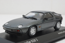 Porsche 928 S, 1978 grey metallic, 943068123, Minichamps 1:43