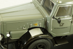 Bussing 8000 with trailer "Deutsche Bundespost" telecommunications services, grey, Schuco 1:43