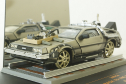 DeLorean, Back toy the Future III, 24014, SunStar 1:43