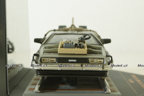 DeLorean, Back toy the Future III, 24014, SunStar 1:43