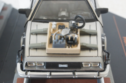 DeLorean, Back toy the Future III, 24014, SunStar 1:43