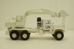 Краз-255Б ЭОВ-4421 ООН, Экскаватор белый, Н738, Наш Автопром 1:43