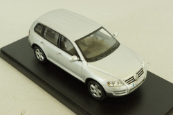 Volkswagen Touareg V10 TDI 2003, Silver, Minichamps 1:43