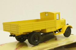 Я-5 желтый, Наш Автопром 1:43