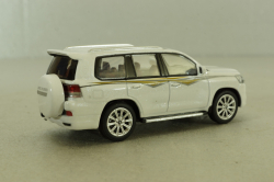 Toyota Land Cruiser 200 2016, TYT1201, Masdi 1:64